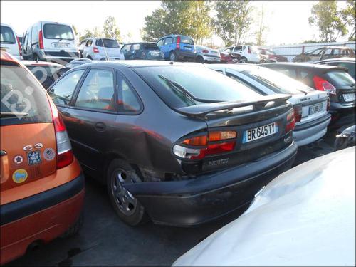 Brugte RENAULT LAGUNA I (B56_, 556_) 2.2 dT (B569) (113 hp) 4182772