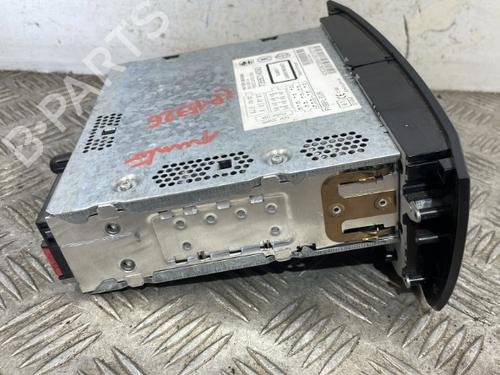 Radio FIAT PUNTO EVO (199_) 1.3 D Multijet (199AXC1A, 199BXC1A, 199AXT1A, 199BXT1A) | BP25669587E6