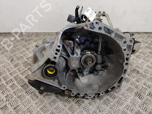 Getriebe für Getriebe TOYOTA YARIS (_P13_) 1.0 (KSP130_, KSP130) (69 hp) 36151027 36151027