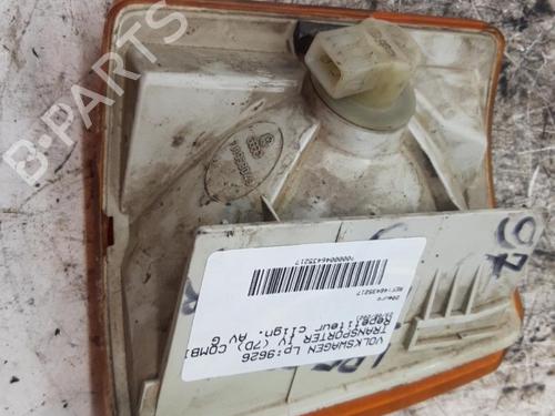 Blinker vorne links für VW TRANSPORTER T4 Van (70A, 70H, 7DA, 7DH) 2.5 TDI (102 hp) 25666298