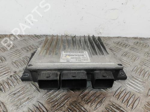Used Engine control unit (ECU) Engine control unit (ECU) RENAULT CLIO III (BR0/1, CR0/1) 1.5 dCi (BR17, CR17) (86 hp) 25667578 25667578