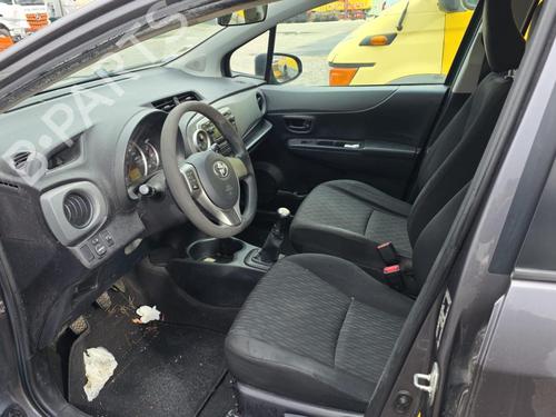 Used Front right seatbelt Front right seatbelt TOYOTA YARIS (_P13_) 1.0 (KSP130_, KSP130) (69 hp) 33177888 33177888