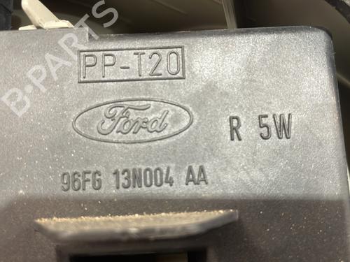 Høyre baklys FORD FIESTA IV (JA_, JB_) 1.25 i 16V | BP25667028C35 