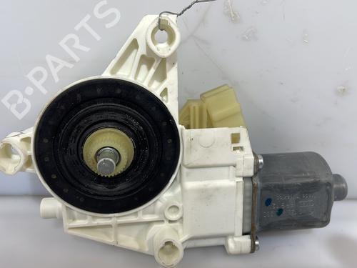 Used Right rear window motor MERCEDES-BENZ R-CLASS (W251, V251) R 350 4-matic (251.065, 251.165) (272 hp) 25661627