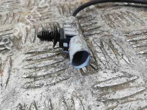 Used Right front steering knuckle Right front steering knuckle LAND ROVER RANGE ROVER SPORT I (L320) 3.0 D 4x4 (256 hp) 25667329 25667329