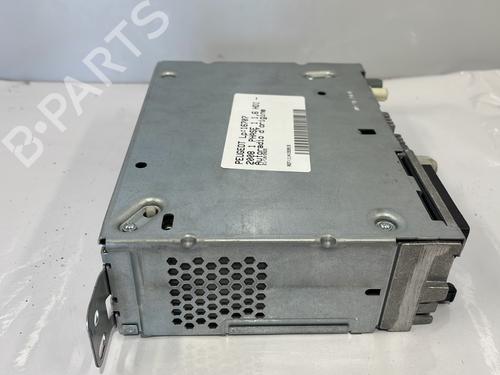 radio-peugeot-2008-i-cu_-2013-29748568 main image