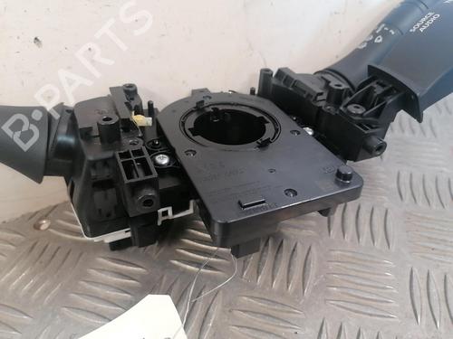 steering-column-stalk-renault-megane-iv-hatchback-b9amn_-2015-25668270 main image