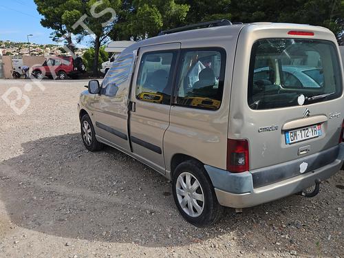 Højre baglygte CITROËN BERLINGO / BERLINGO FIRST Box Body/MPV (M_) 2.0 HDI 90 (MBRHY, MCRHY) | BP28570337C35