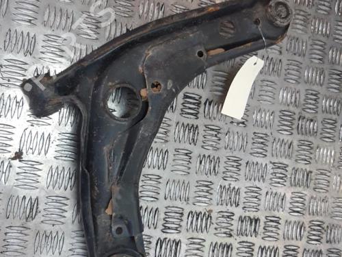 Used Left front suspension arm TOYOTA YARIS (_P13_) 1.0 (KSP130_, KSP130) (69 hp) 25668651