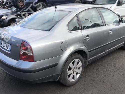 Unité de contrôle VW PASSAT B5.5 (3B3) 1.9 TDI (130 hp) 25670594