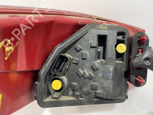 Used Right taillight Right taillight PEUGEOT 607 (9D, 9U) 2.7 HDi 24V (204 hp) 28479336 28479336