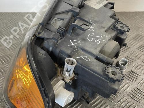 Left headlight BMW 3 (E46) 320 d | BP25665934C28 