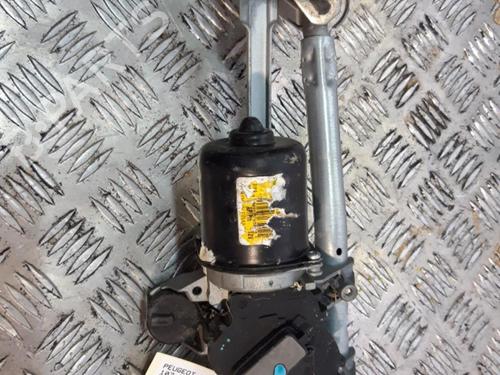 Used Front wiper motor PEUGEOT 107 (PM_, PN_) 1.4 HDi (54 hp) 25666251