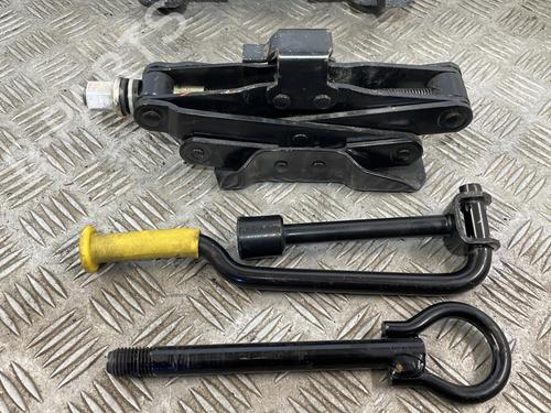 Jack Kit RENAULT MEGANE Scenic (JA0/1_) 1.6 16V (JA0B, JA04, JA11, JA00) | BP25669305C119 