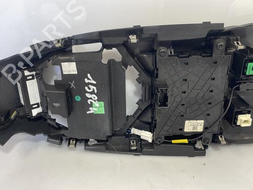 Switch CITROËN DS5 2.0 HDi 200 Hybrid4 All-wheel Drive | BP25663998I30 