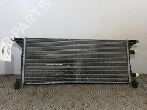 Used Water radiator Water radiator MERCEDES-BENZ GL-CLASS (X166) GL 500 4-matic (166.873) (435 hp) 25662633 25662633