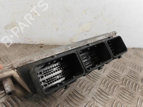 Used Engine control unit (ECU) RENAULT ESPACE III (JE0_) 2.2 dCi (JE0K) (130 hp) 25664894