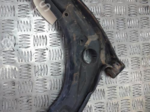 Right front suspension arm TOYOTA YARIS (_P13_) 1.0 (KSP130_, KSP130) | BP25668652M13 