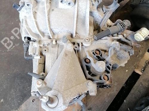 Used Gearbox NISSAN MICRA III (K12) 1.2 16V (65 hp) 25666264