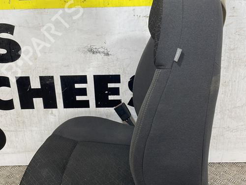 Left front seat PEUGEOT 3008 I MPV (0U_) 1.6 HDi | BP25669407C15 