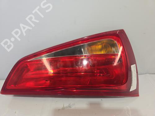 Feu arrière gauche AUDI A1 (8X1, 8XK) 1.2 TFSI (86 hp) 33003160