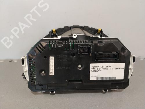 Used Instrument cluster Instrument cluster TOYOTA YARIS (_P13_) 1.0 (KSP130_, KSP130) (69 hp) 33177899 33177899