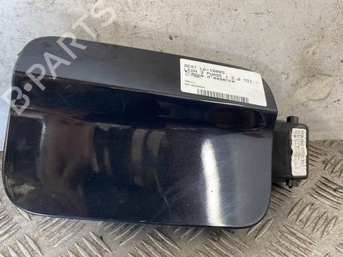 fuel-flap-seat-leon-5f1-2012-2013-2014-2015-2016-2017-2018-2019-2020-2021-25661890 main image