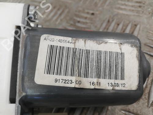 Used Right rear window motor Right rear window motor LAND ROVER RANGE ROVER SPORT I (L320) 3.0 D 4x4 (256 hp) 25669731 25669731