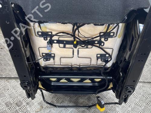 Right front seat PEUGEOT 208 I (CA_, CC_) 1.2 VTI 82 | BP26733447C16 