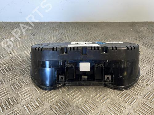 Used Instrument cluster VW POLO V (6R1, 6C1) 1.6 TDI (90 hp) 25667935