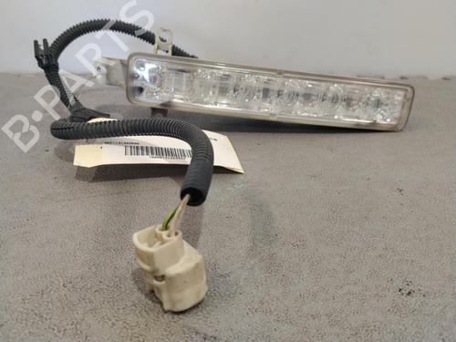 Used Left daytime light Left daytime light 38476429 38476429