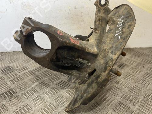 Used Left front steering knuckle Left front steering knuckle VOLVO S40 II (544) 1.6 D (110 hp) 25667529 25667529