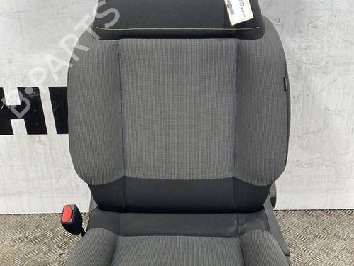 Left front seat CITROËN C3 III (SX) 1.5 BlueHDi 100 (SXYHYP, SXYHTU) | BP27884356C15 - Image 4