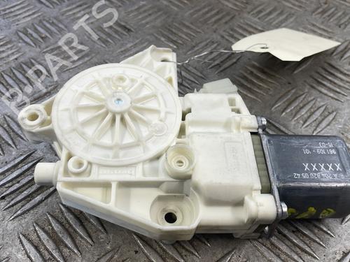 left-rear-window-motor-mercedes-benz-e-class-w212-2009-2010-2011-2012-2013-2014-2015-2016-25661995 main image