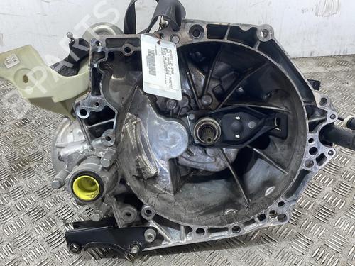 Used Gearbox PEUGEOT 208 I (CA_, CC_) 1.2 THP 110 (110 hp) 27213207