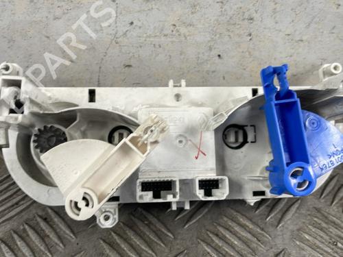climate-control-renault-clio-iv-bh_-2012-2013-2014-2015-2016-2017-2018-2019-2020-2021-25667260 main image