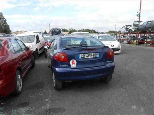Used Right front driveshaft RENAULT MEGANE I Coach (DA0/1_) 1.9 dCi (DA05, DA1F) (102 hp) 25666446