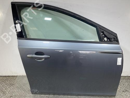 Puerta delantera derecha VOLVO V40 Hatchback (525) D2 (120 hp) 28538298