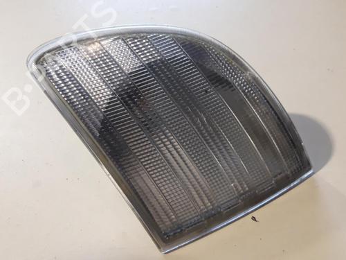 Used Left front indicator MERCEDES-BENZ VITO Van (W638) 108 CDI 2.2 (638.094) (82 hp) 25671127