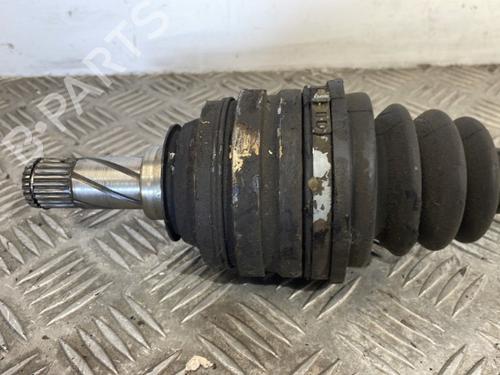 Used Right front driveshaft Right front driveshaft OPEL TIGRA (S93) 1.4 16V (F07) (90 hp) 25662192 25662192