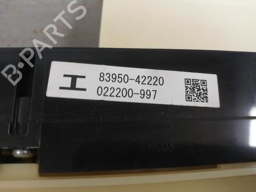 Used Warning switch TOYOTA RAV 4 IV (_A4_) 2.5 Hybrid (AVA42_) (197 hp) 25662450