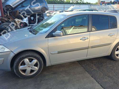 Brugte RENAULT MEGANE II (BM0/1_, CM0/1_) 1.6 16V (BM0C, CM0C) 4911843