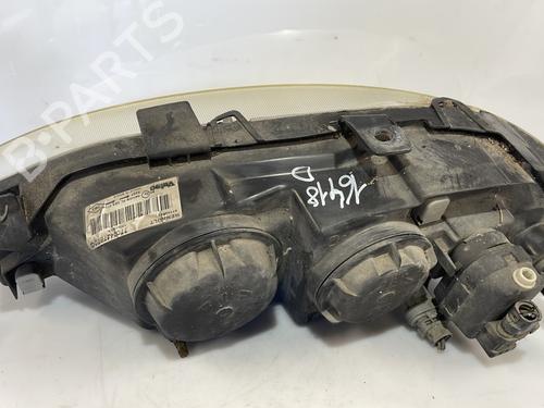 Used Right headlight Right headlight RENAULT MEGANE I (BA0/1_) 1.6 16V (BA04, BA0B, BA11, BA1J, BA16, BA19, BA1K, BA1V,... (107 hp) 25866718 25866718