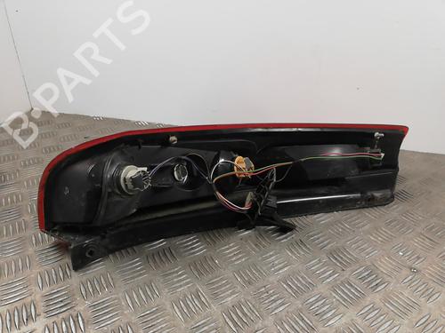 Høyre baklys Høyre baklys FORD FIESTA V (JH_, JD_) 1.3 (69 hp) 25665530 25665530