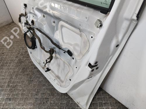 Used Right front door Right front door 39077413 39077413