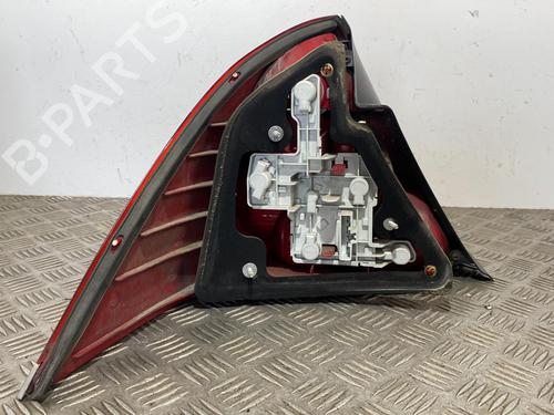 Right taillight FORD MONDEO III (B5Y) 2.0 16V TDDi / TDCi | BP25670231C35