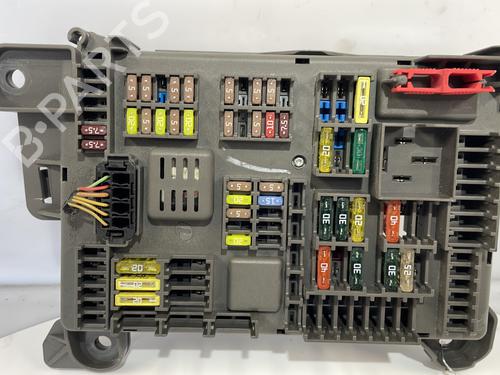 Used Fuse box BMW X5 (E70) M (555 hp) 25669086