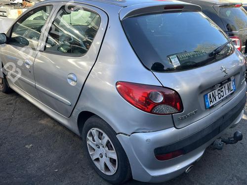 Used Left taillight Left taillight PEUGEOT 206+ (2L_, 2M_) 1.4 HDi eco 70 (68 hp) 33176872 33176872