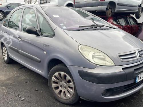 Engine control unit (ECU) CITROËN XSARA PICASSO (N68) 2.0 HDi | BP25667379M57