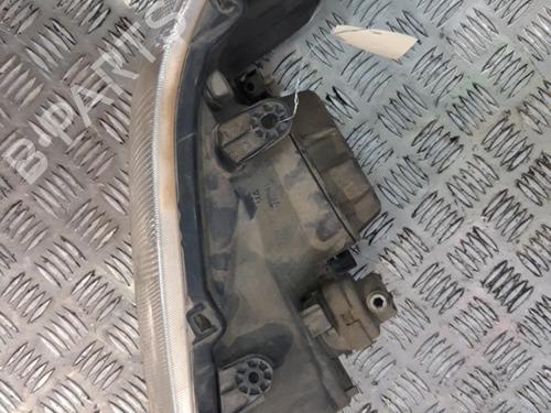 Right headlight LAND ROVER FREELANDER I (L314) 2.0 Td4 4x4 | BP25666248C29 
